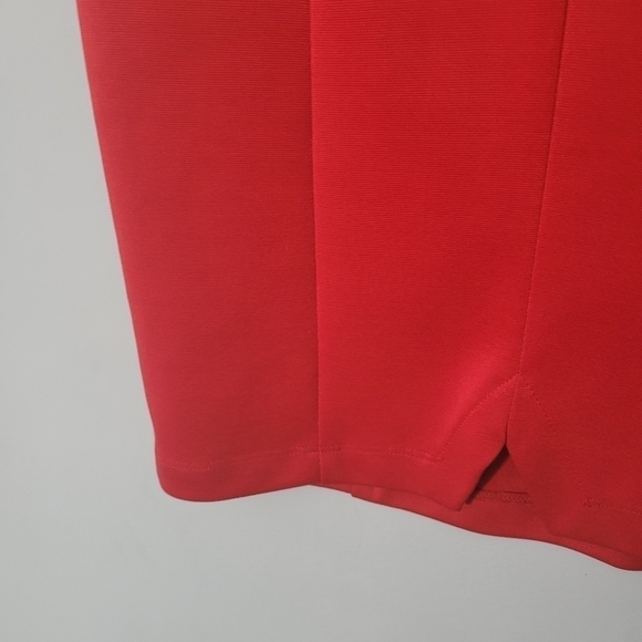 Maeva Red Stretchy Knee Length Skirt - Picture 6 of 10